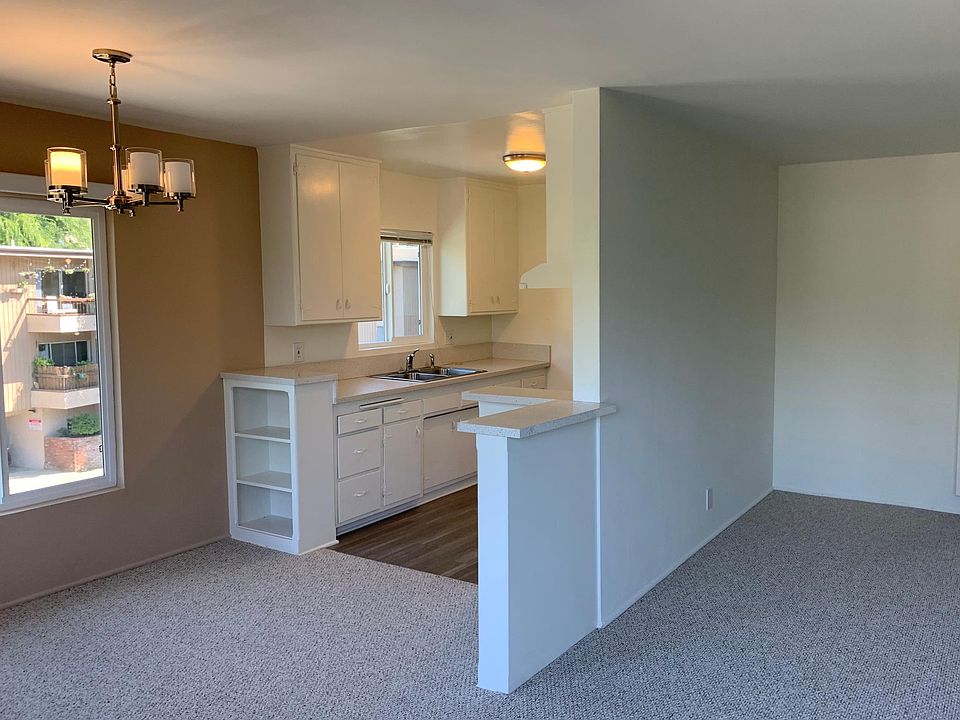 Dining Room & Kitchen