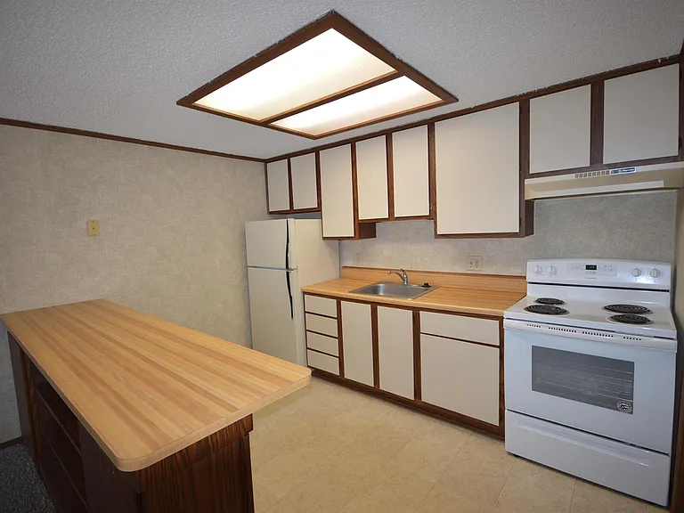 200 N Occidental Hwy #21 — Photo 7