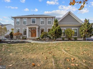 305 Creek Crossing Ln, Chester Springs, PA 19425