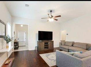 936 Gentle Wind Dr, Baton Rouge, LA 70820