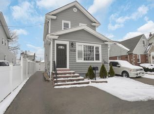 21810 133rd Ave, Springfield Gardens, NY 11413
