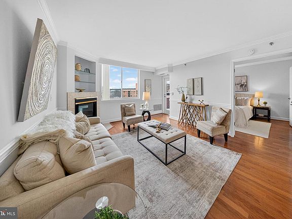5th image of 1276 N Wayne St APT 622