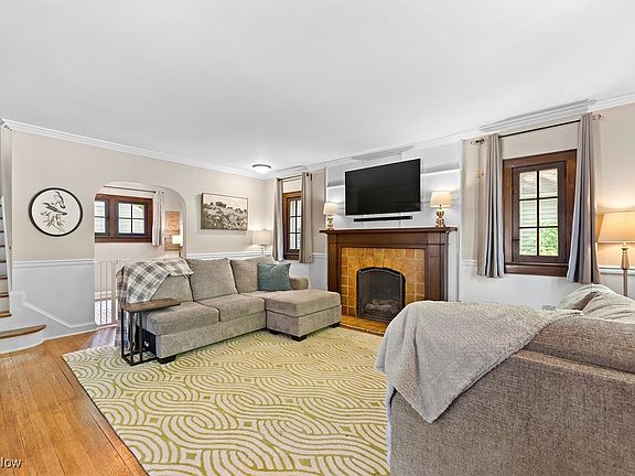 2nd image of 2347 18th St