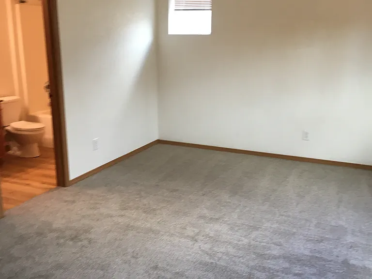 5747 Fallbrook Ln — Photo 15