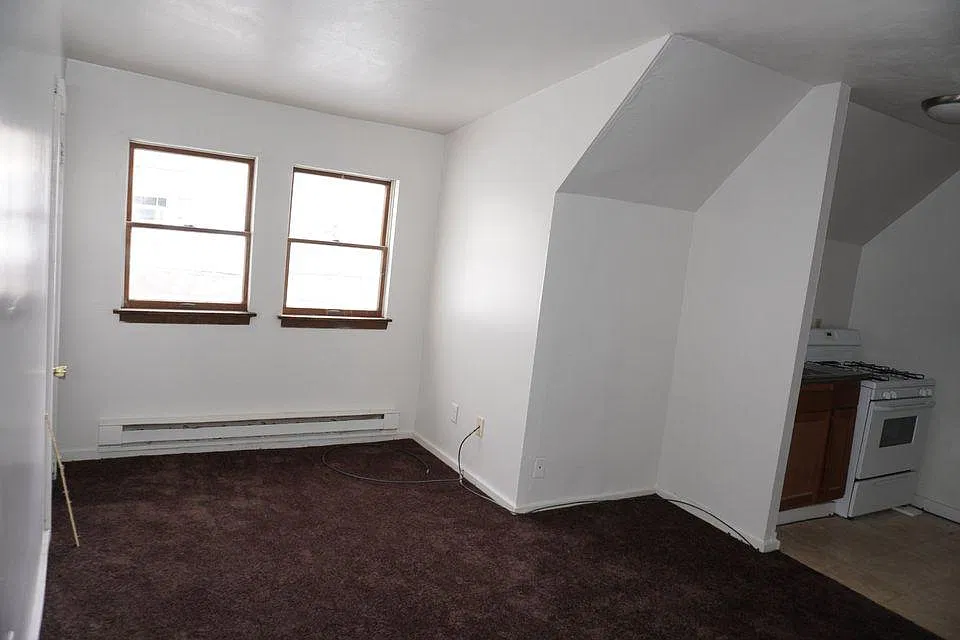 1 bed, 950 sqft, $975 — Photo 3