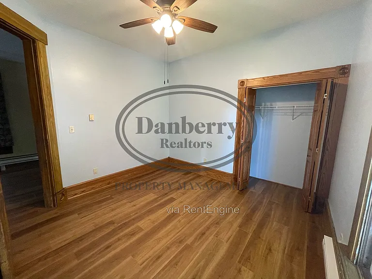 109 S Main St — Photo 12