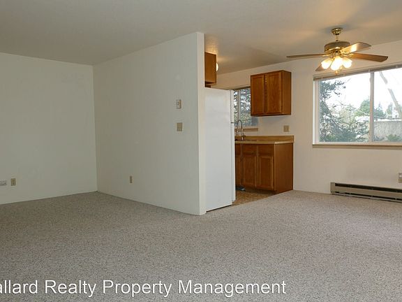 4th image of 555 N 105th St Unit 202