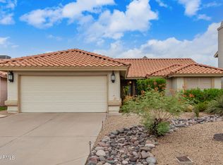 4232 E Amberwood Dr, Phoenix, AZ 85048