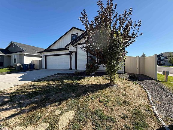 3rd image of 12451 Varga St
