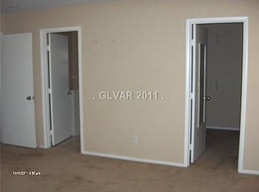 4th image of 704 Penshaw Bridge Ave