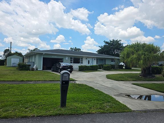 3rd image of 3059 W Medinah Cir Circle W