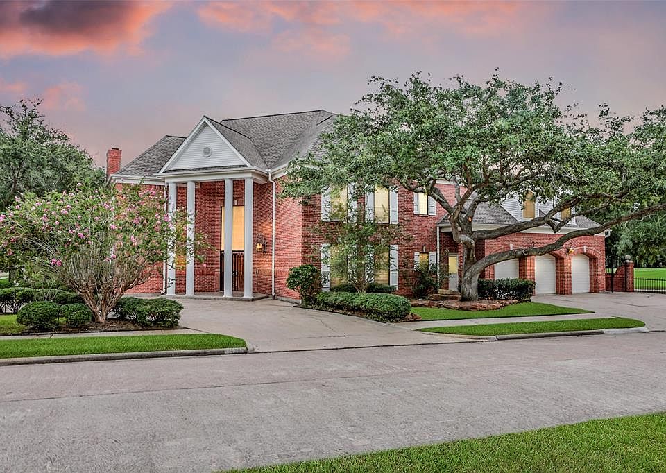 1st image of 21423 Lochmere Ln