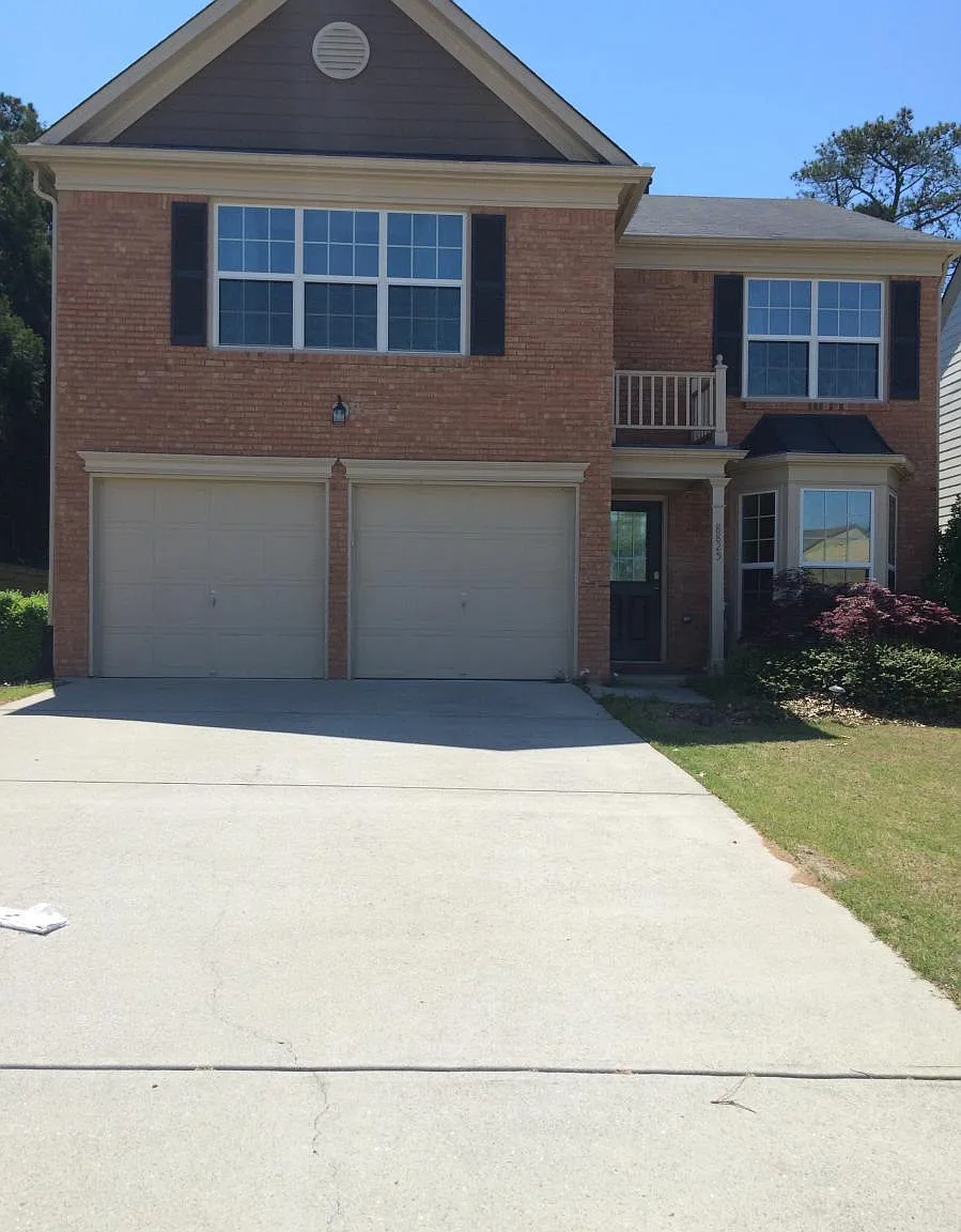 8825 Friarbridge Drive — Photo 1