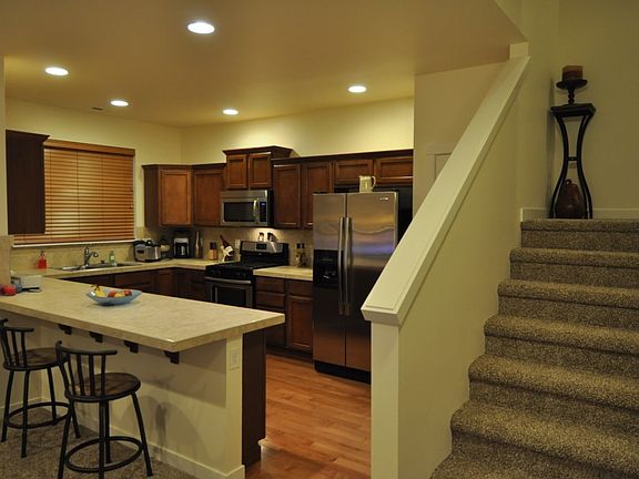 4th image of 1510 51st St NE