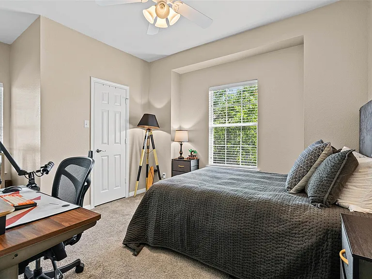 411 W Saint Elmo Rd #24 — Photo 23