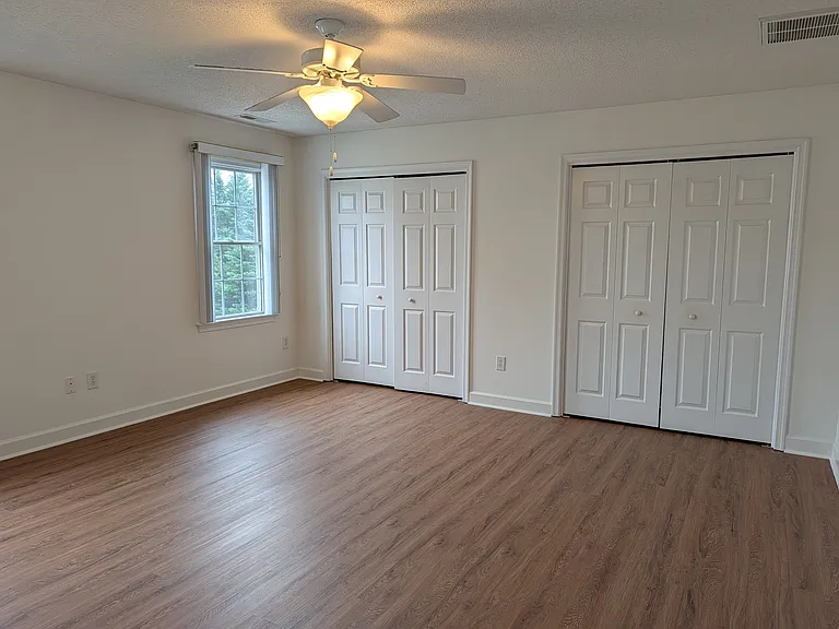 133 Bryant Dr — Photo 6