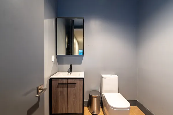 Rented by Lodger Corp | media 27