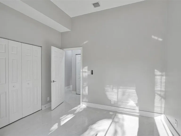 5885 NW 121st Ter — Photo 29