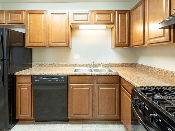 4th image of 1551 Marie St #18108385
