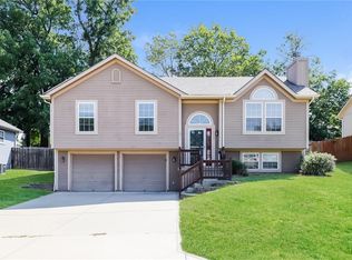 2009 N Ashley Dr, Independence, MO 64058