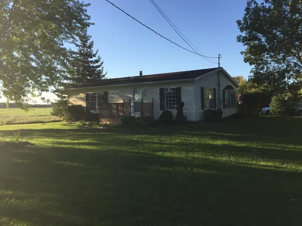 256 Hood St, Merrill, MI 48637