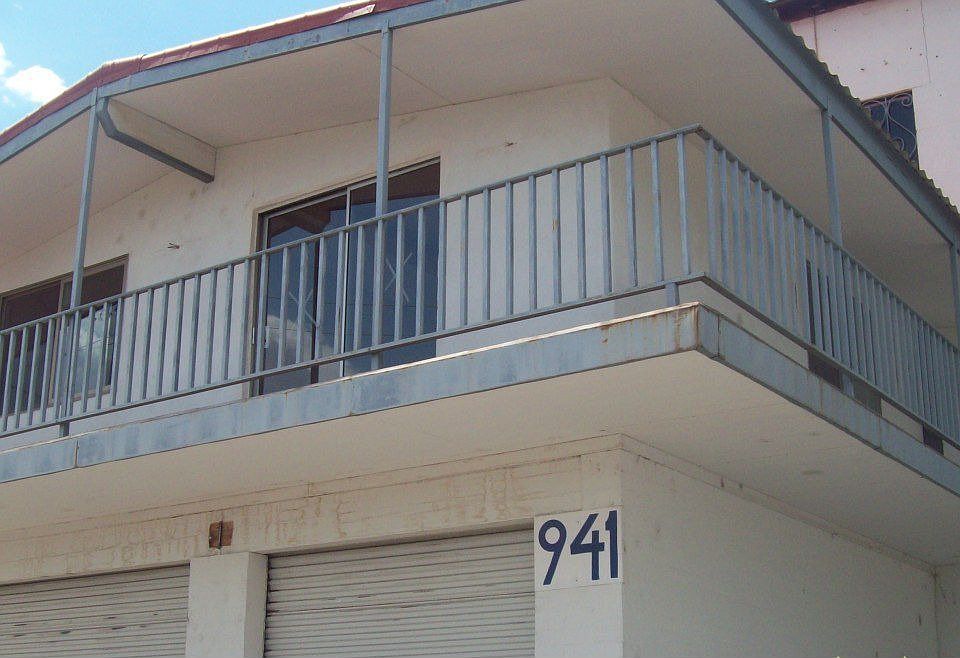 1st image of 941 N Grand Ave