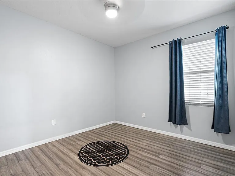 1092 Pipestone Pl — Photo 11