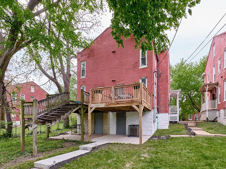 1421 N Park Pl — Photo 86