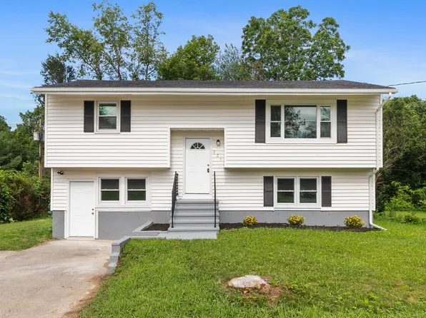 231 Lincolndale Drive, Waterbury, CT 06704