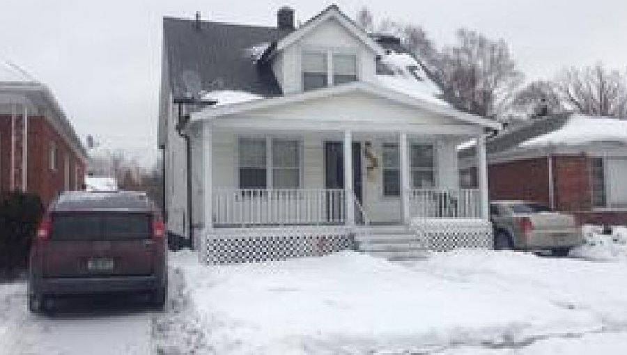 2nd image of 7668 Artesian St