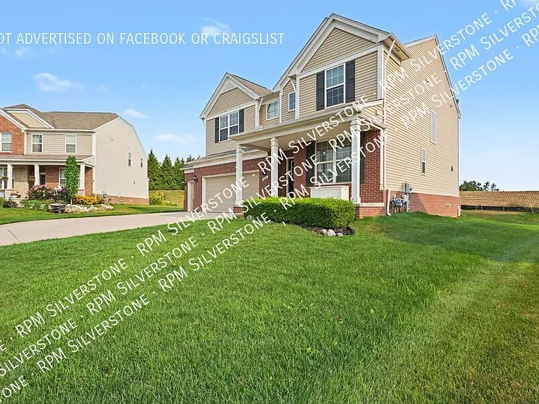 1235 Ardmore Ct — Photo 4