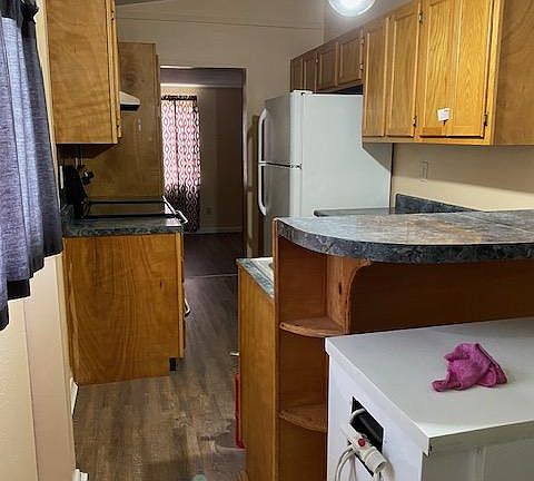 3rd image of 64 Francis Ave