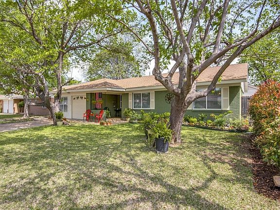 2nd image of 13830 Heartside Pl