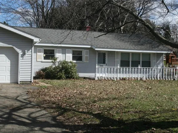 6797 W Lake Rd, Fairview, PA 16415