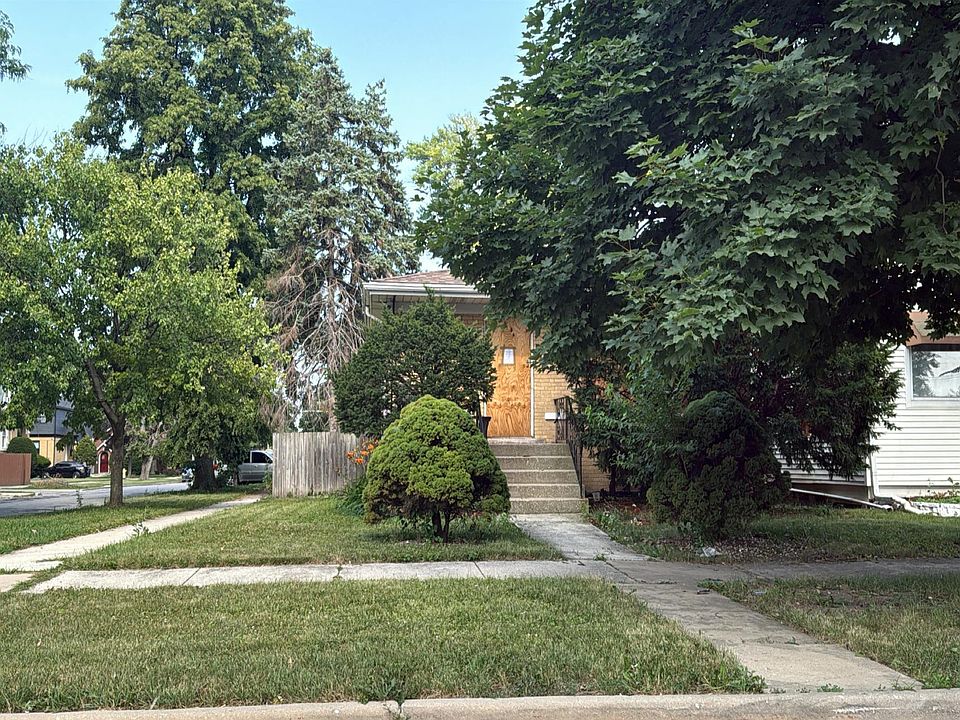 1st image of 2101 S 12th Ave