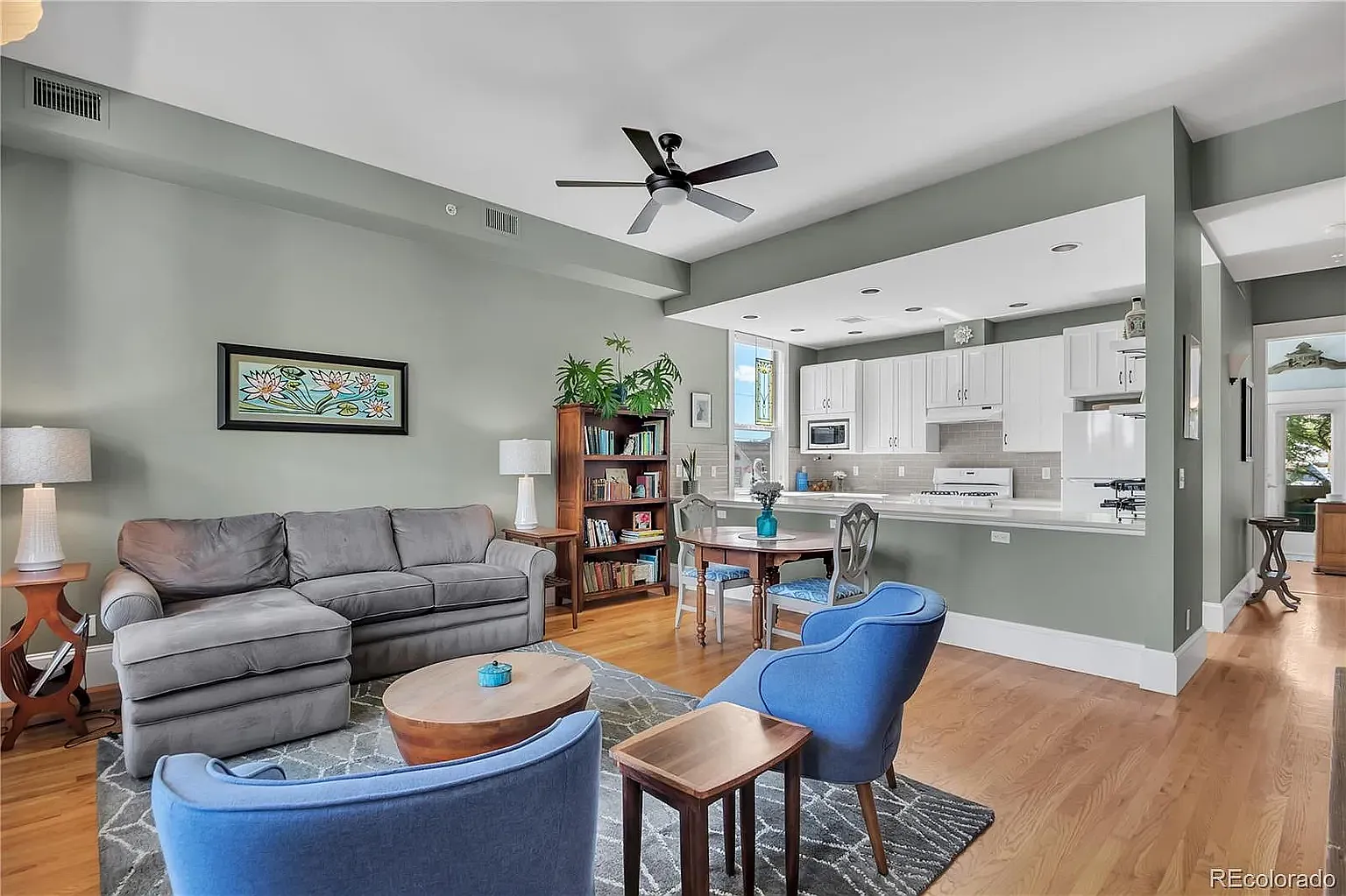 2 bed, 1111 sqft, $3,100 — Photo 4