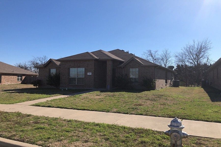 1st image of 716 Rain Lily Dr