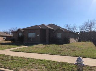 716 Rain Lily Dr, Desoto, TX 75115