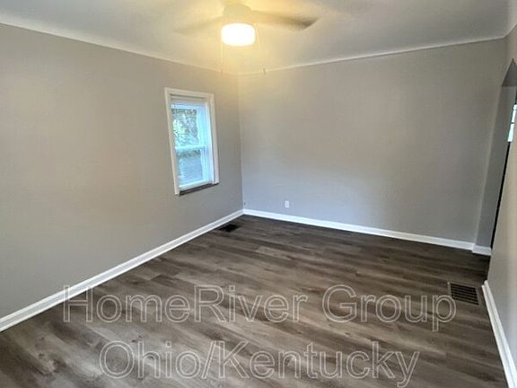 3rd image of 5209 Lillian Dr