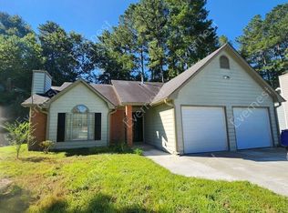 6240 Emerald Pointe Cir, Atlanta, GA 30349