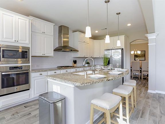 3rd image of 2610 Parish Park