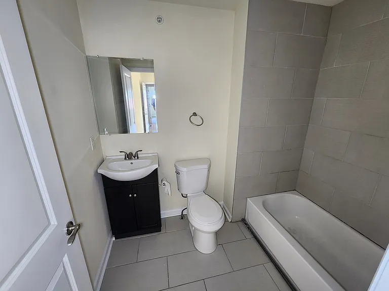 415 N 41st St #D — Photo 15