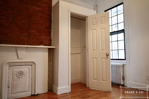 Rented by Grand & Co. | media 8