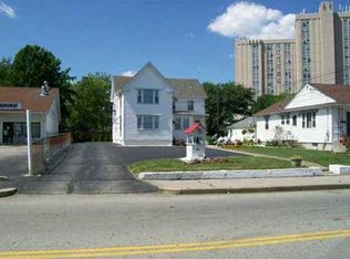 31 Phenix Ave, Cranston, RI 02920