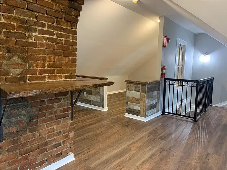 78 Duncan Ave #5 — Photo 11