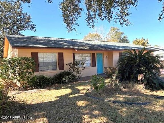 5th image of 354 TRAVINO Avenue
