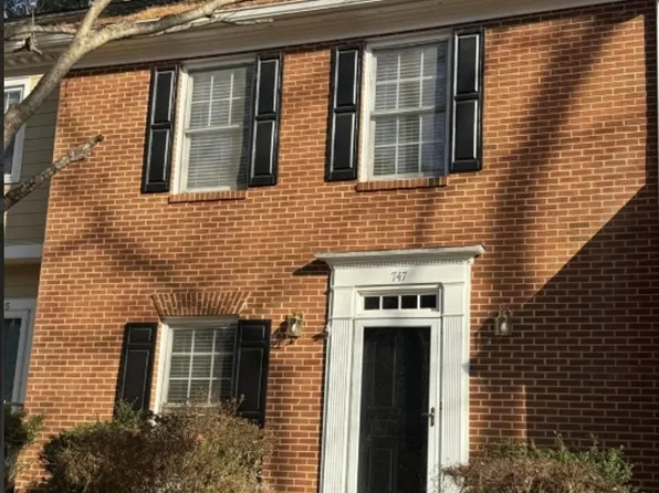 747 Weathergreen Dr, Raleigh, NC 27615