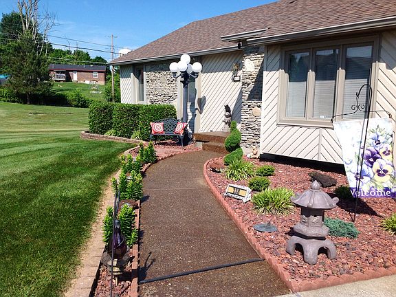 2nd image of 138 Grant Ct