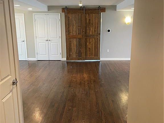 2nd image of 600 E Admiral Blvd #1201