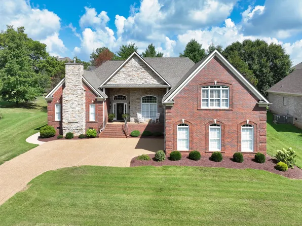 1017 Dorset Dr, Hendersonville, TN 37075